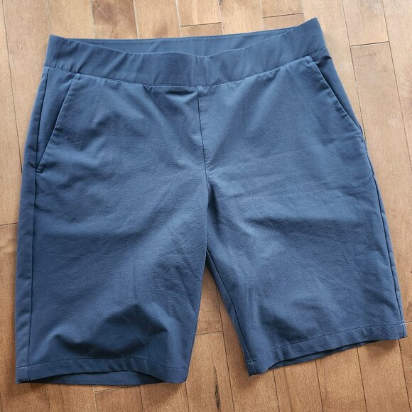 3/$15 SALE!!!  😎   Lole sport bermudas - Picture 1 of 3